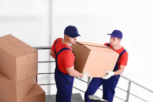 Customer booking and payment terms for moving services
