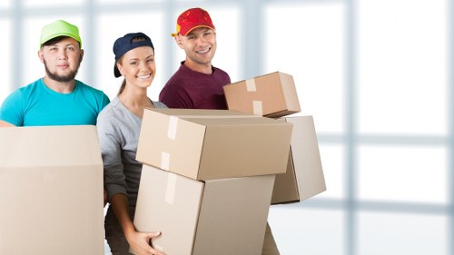 Barnet removal specialists loading items safely during a smooth relocation