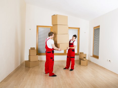 Safe and organised moving day using removal truck hire Barnet