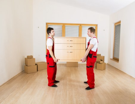 Organised storage for furniture, stock, and packed boxes